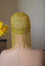 Charger l'image dans la galerie, Accessoire de tête élégant avec perles dorées pendantes