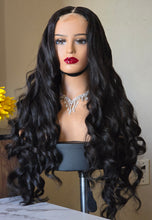 Cargar imagen en el visor de la galería, No=01 _ Perruque Vietnamienne Naturelle – 26 Pouces, 300 % de Densité