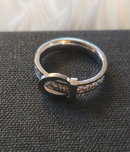 Cargar imagen en el visor de la galería, Bague Plaqué Or 18K en Acier Inoxydable – Élégance et Durabilité - Taille 8