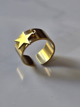 Charger l'image dans la galerie, Bague en Acier Inoxydable avec Pendentif Étoile Mobile - Charme Unique