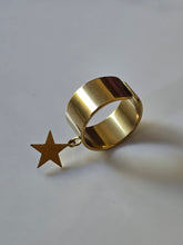 Charger l'image dans la galerie, Bague en Acier Inoxydable avec Pendentif Étoile Mobile - Charme Unique