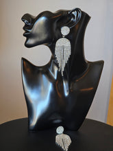 Cargar imagen en el visor de la galería, Boucles d’oreilles élégantes – Idéales pour soirées et mariages