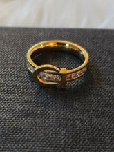 Charger l'image dans la galerie, Bague Couleur or en Acier Inoxydable – Élégance et Intemporalité - Taille 8