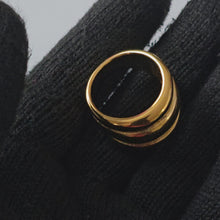 Charger et lire la vidéo dans la visionneuse de la Galerie, Bague Élégance Dorée – Acier Inoxydable, Taille 8

