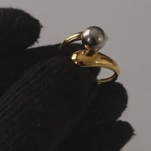 Charger et lire la vidéo dans la visionneuse de la Galerie, Bague en acier inoxydable couleur or et argent
