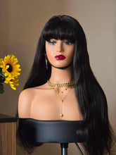Load image into Gallery viewer, No=13 _ Perruque Naturelle Noire avec Frange – Cheveux Brésiliens| 180 % Densité | 24 Pouces
