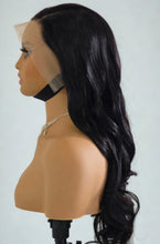 Load image into Gallery viewer, Perruque Cheveux brésiliens Premium  - Qualité Supérieure -26 pouces - 250% de densité - lace frontale 13*4
