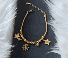 Cargar imagen en el visor de la galería, Bracelet en acier inoxydable plaqué 18K avec pendentifs
