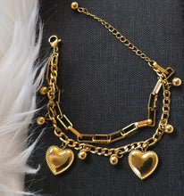 Cargar imagen en el visor de la galería, Bracelet en acier inoxydable avec pendentifs en forme de cœur - look quotidien
