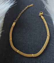 Charger l&#39;image dans la galerie, Bracelet en Acier Inoxydable – Élégance et Durabilité au Quotidien
