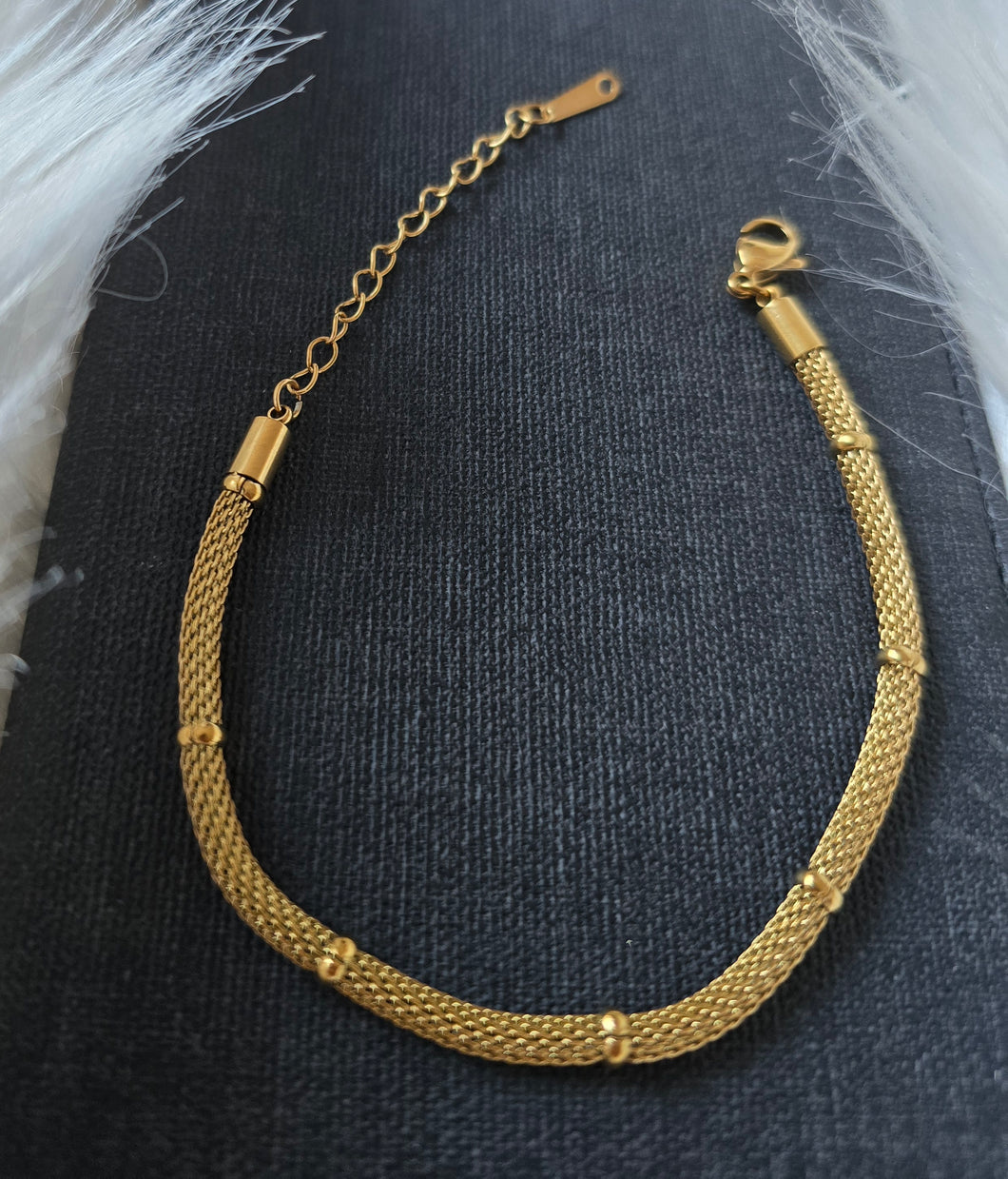 Bracelet en Acier Inoxydable – Élégance et Durabilité au Quotidien