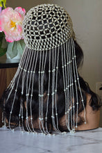 Charger l&#39;image dans la galerie, Accessoire de tête en perles blanches pendantes - Taille M
