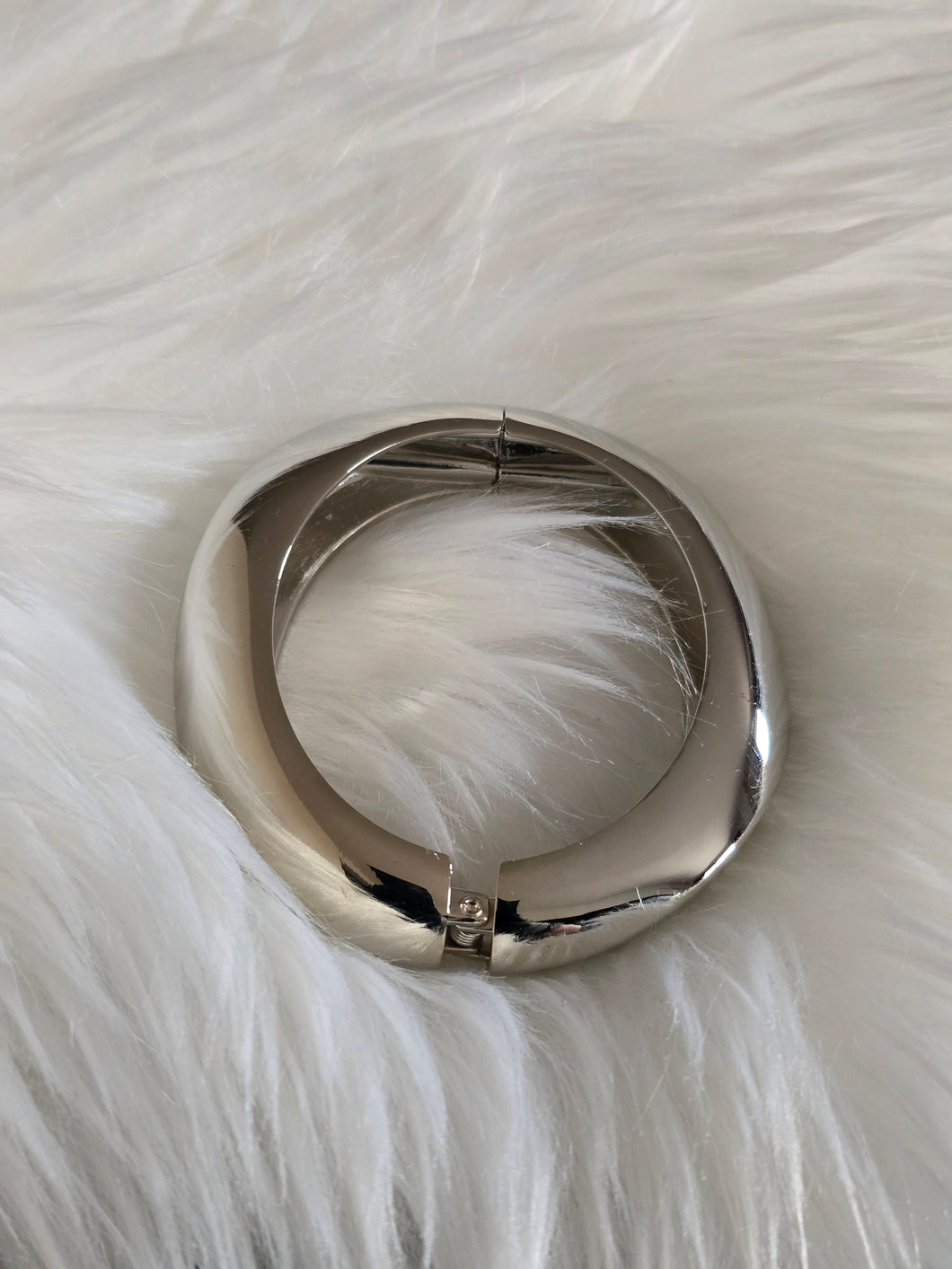 Bracelet en acier inoxydable couleur argent - Élégance et modernité