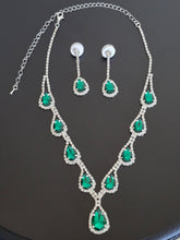 Charger l&#39;image dans la galerie, Ensemble colier et boucles d&#39;oreilles
