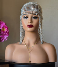 Charger l&#39;image dans la galerie, Accessoire de tête élégant avec perles couleur argent pendantes
