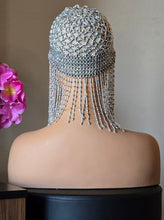 Charger l&#39;image dans la galerie, Accessoire de tête élégant avec perles couleur argent pendantes
